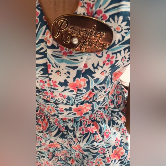 American Girl, Nanea’s School Outfit, RETIRED, Complete Set in Original Box, HTF - Picture 6 of 9